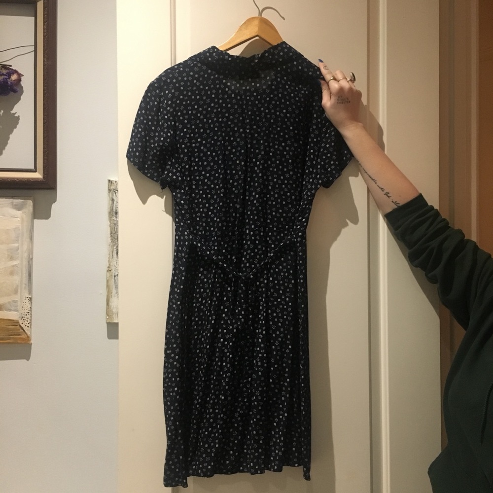 VINTAGE BUTTON BOWN DRESS - Picture 2 of 3